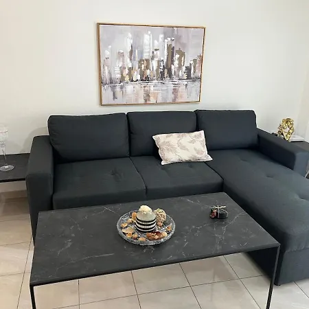 דירה Thalias Hospitality *